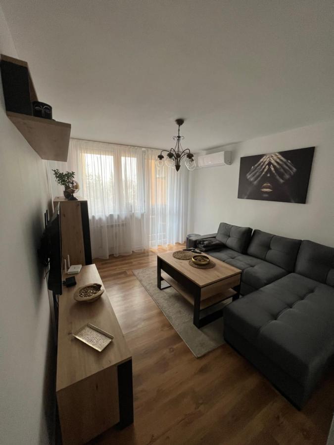 Apartament Janis Daire Zator Dış mekan fotoğraf