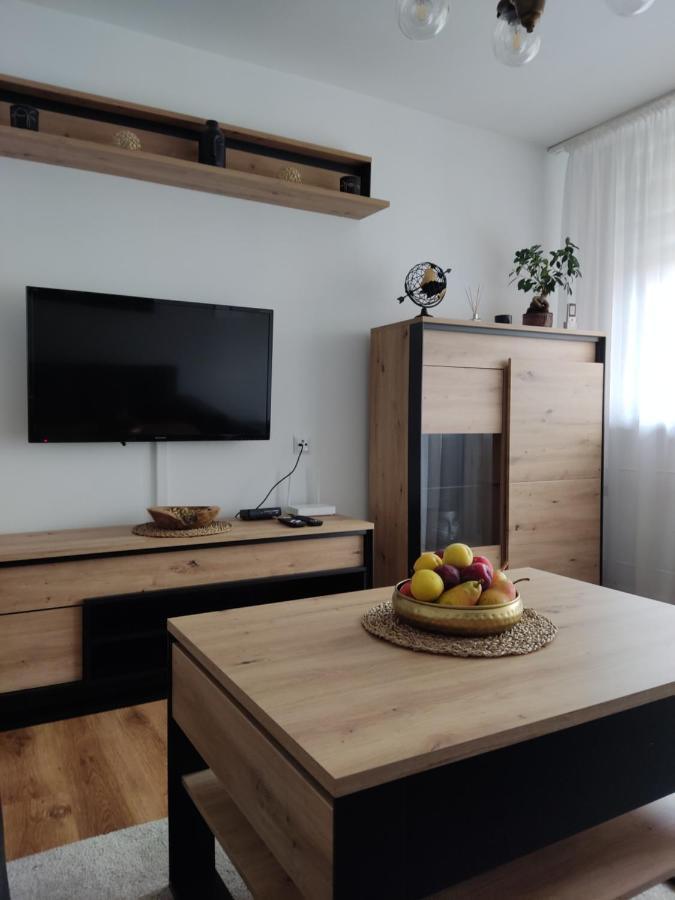 Apartament Janis Daire Zator Dış mekan fotoğraf